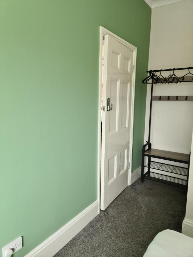 2 The Green, Exceptional Large House, Sea Views Loads Of Bathrooms ซีตันคาริว ภายนอก รูปภาพ